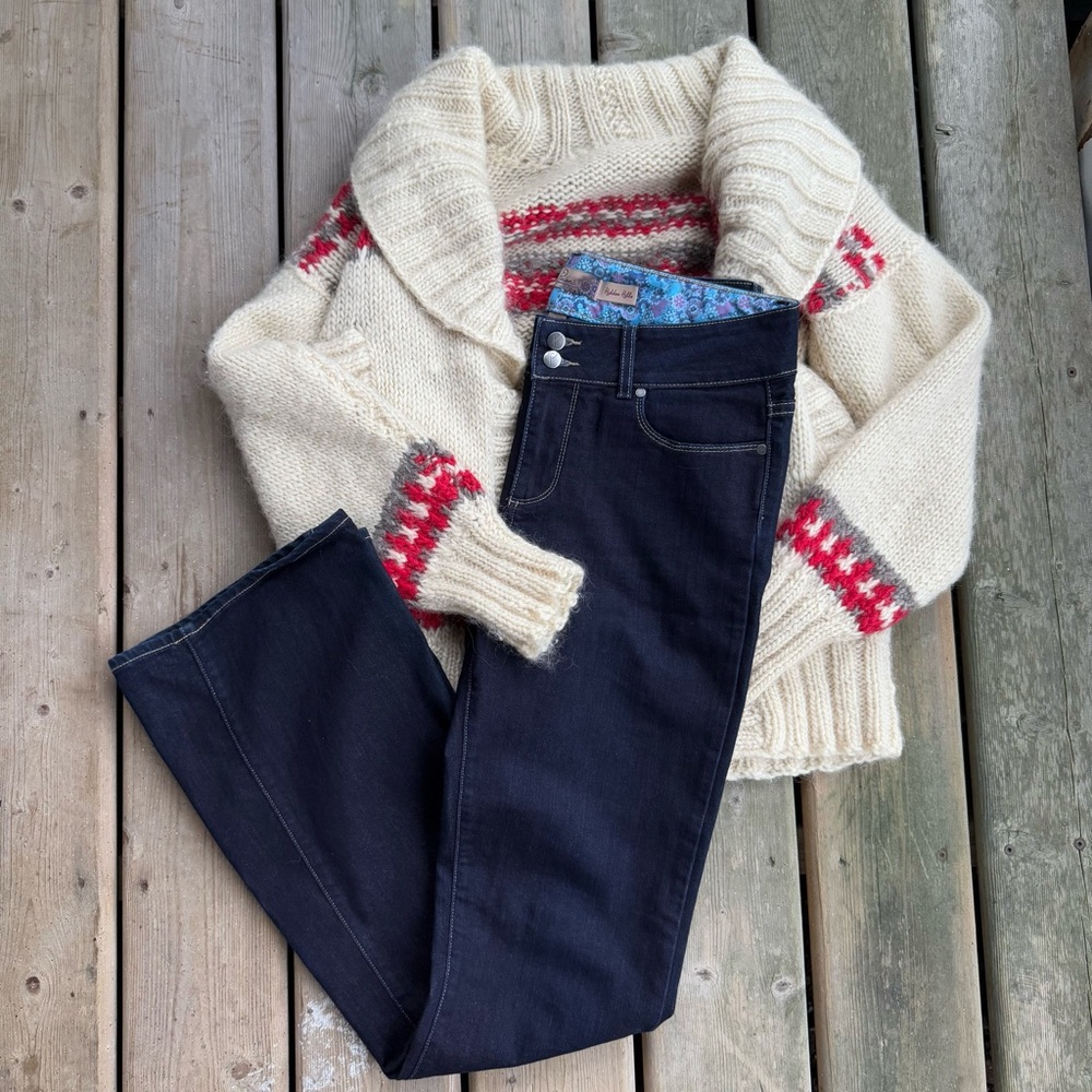 Insane Vtg Paige Dark Indigo‎ Flares!